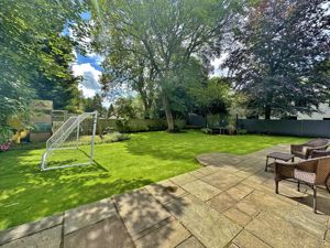 Photo 25- click for photo gallery